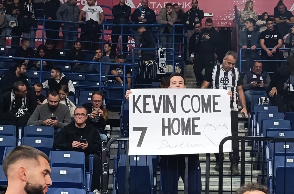 Panter dobio poruku u Areni: "Dođi kući" FOTO