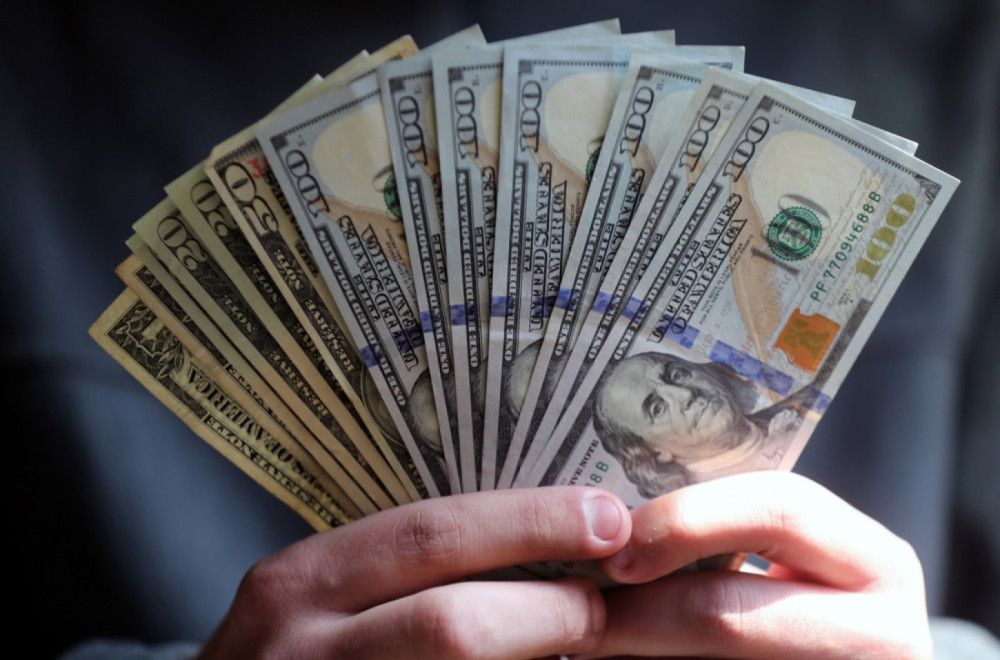 Građanima po 2.000 dolara: "To vam je od carina"