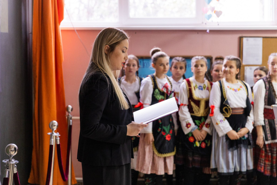 Fondacija Za srpski narod i državu donirala sredstva za restaruaciju zidne slike Molitva za mir