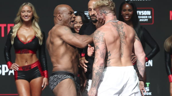 "Tajson mora da umre": Šampion ošamario jutjubera na vaganju VIDEO