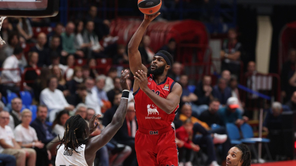 "Nije dobro"; Amerikanac opet povređen VIDEO