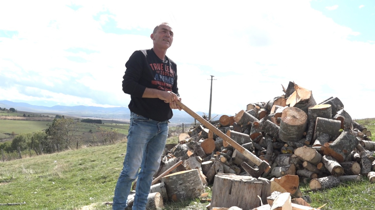 Albanke oživele sela na Pešteri: Milanko i Roza sačuvali ognjište uz troje dece FOTO/VIDEO