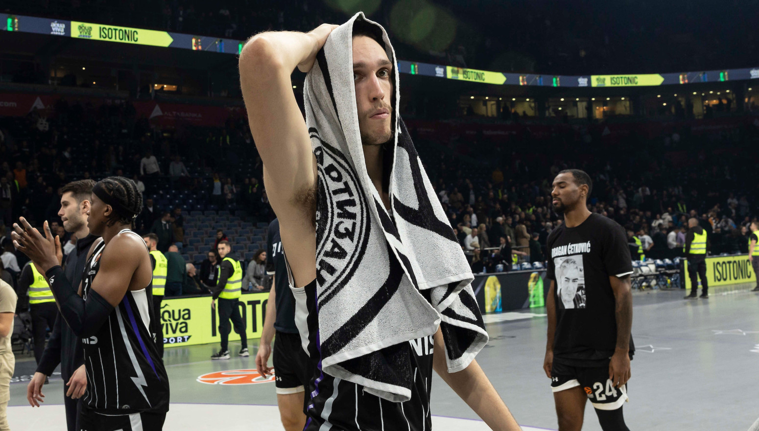 Partizan se ne seća poslednje pobede; Mirotić: "Slava Gospodu"; Burna konferencija Obradovića