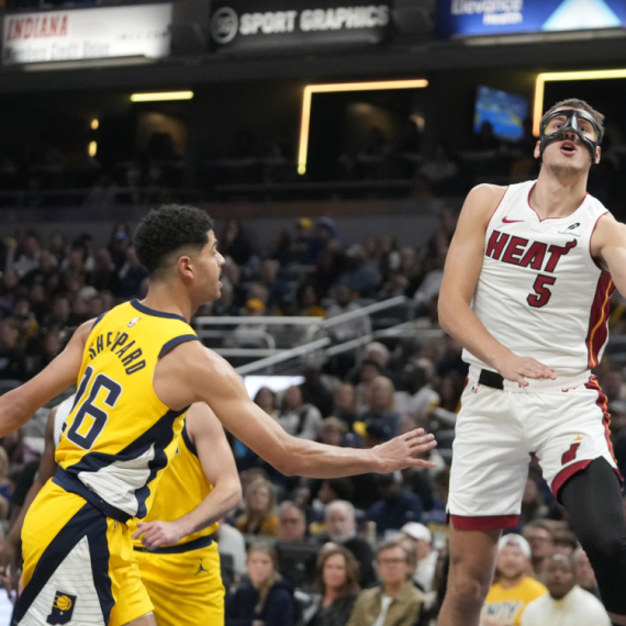 Jović blistao u pobedi Majamija – nastavlja se Rajakovićeva agonija VIDEO