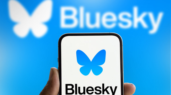 Masovni DDoS napad oborio Bluesky: Trag vodi do iranskih hakera