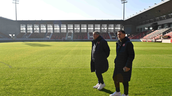 Radujko i Stojanović obišli stadion u Leskovcu –  teren u znatno boljem stanju FOTO
