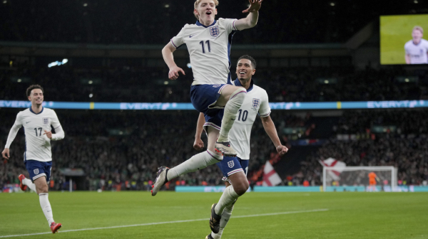 Slovenci pali u Austriji – Engleska razbila Irsku; Het-trik Halanda protiv Kazahstana