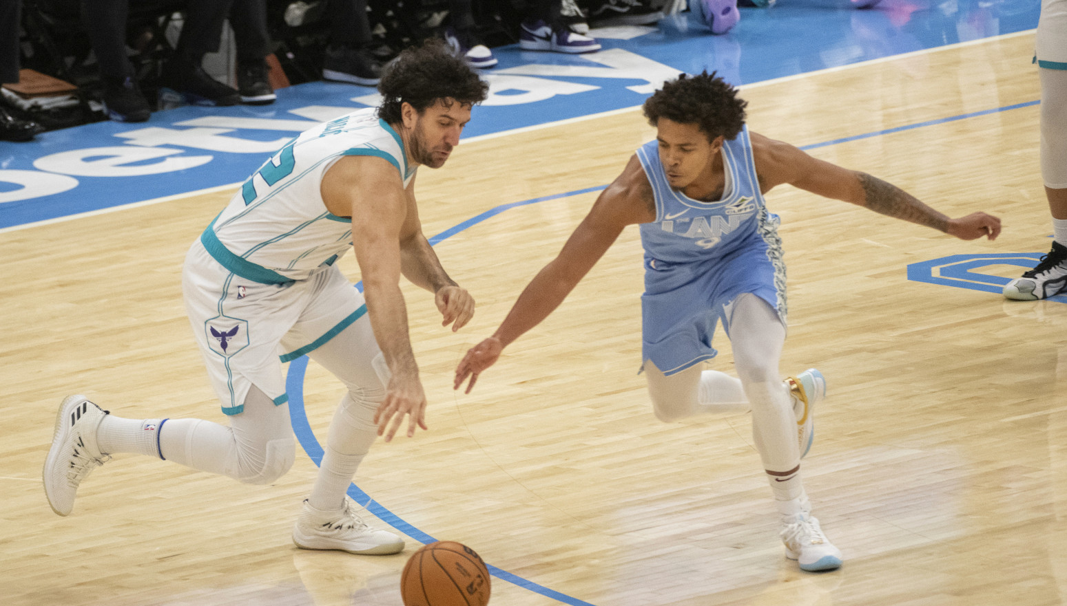 Micićeve trojke ublažile poraz – Klivlend "melje" i ne ume da izgubi