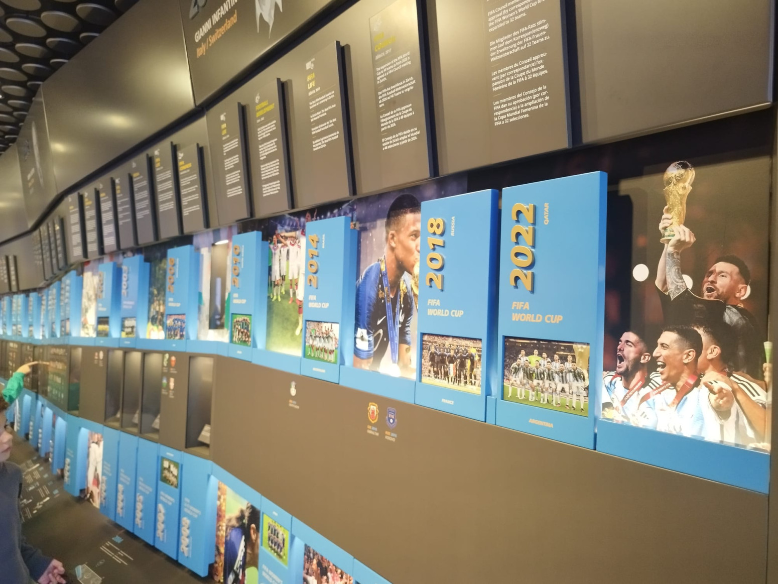 FIFA muzej: Malo Srbije, puno Mesija – kakve je to kopačke nosio Ivan Perišić?!