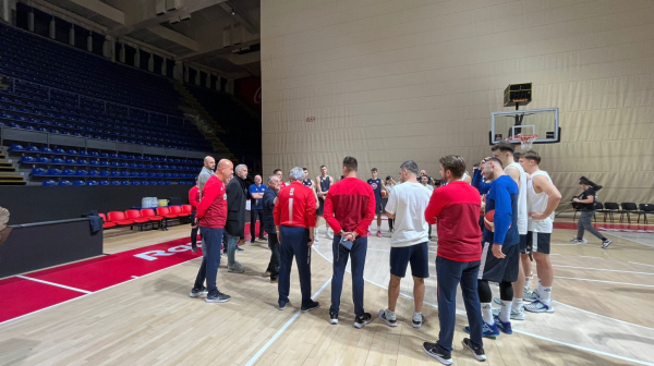 B92.sport na treningu Srbije: Ako se po jutru dan poznaje… VIDEO