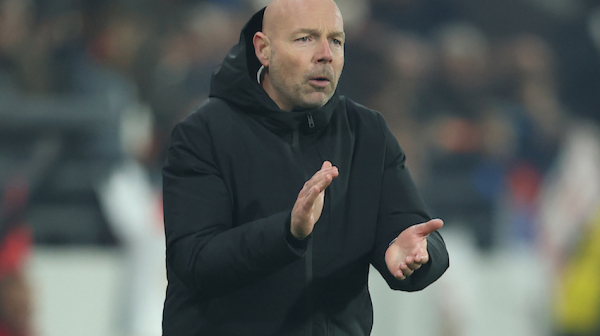 Selektor Danske održao najkraću konferenciju – bez ijedne reči