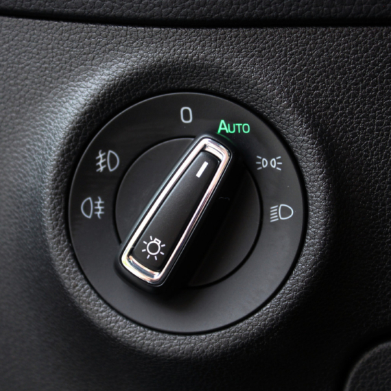 Svetla na vozilima: Zašto u magli funkcija AUTO nije dobra opcija