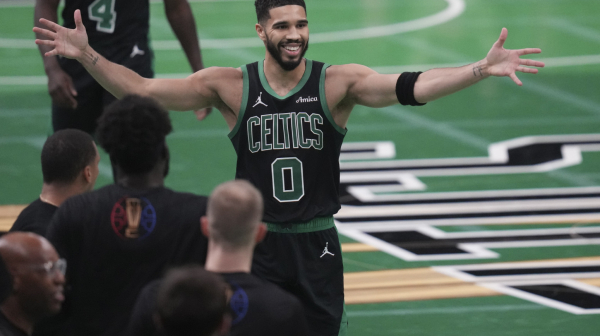 Da se zna ko je šampion – Boston naneo prvi poraz Klivlendu VIDEO