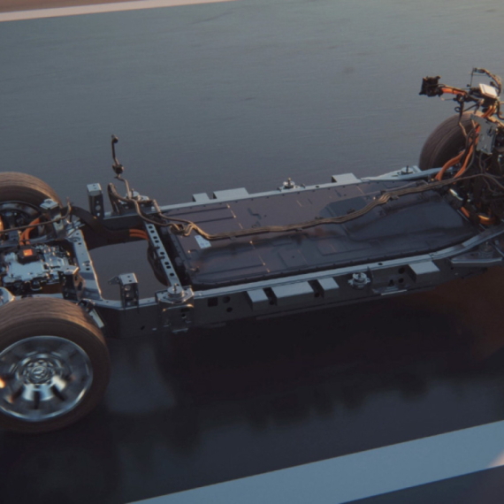 Jedna platforma da vlada svim vrstama pogona: Električna vozila, hibridi, vodonik VIDEO