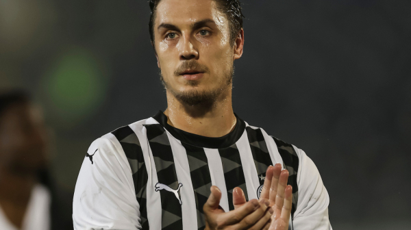 Partizan se oprostio od Nemanje Nikolića