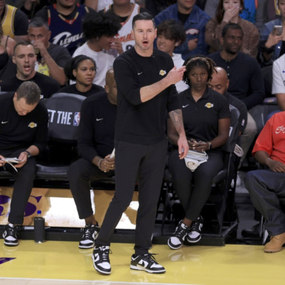 Trener Lejkersa se divi Srbima: "Tamo ću poslati svoju decu"