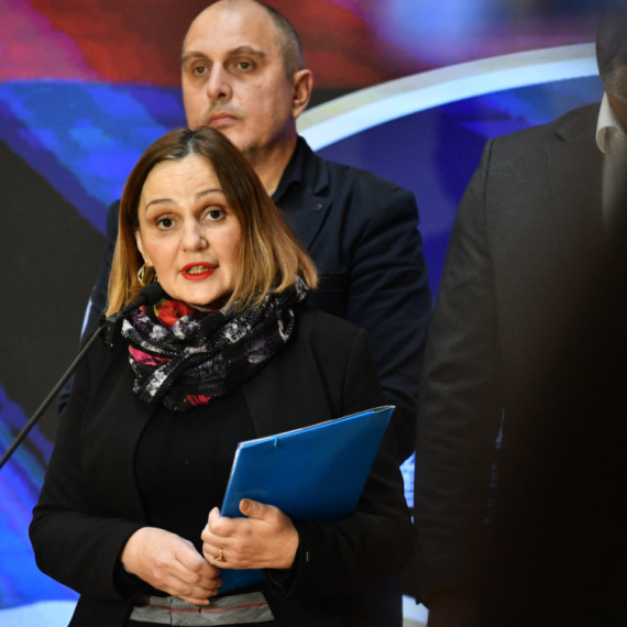 Bivša Đilasova  poslanica besna: On je nesposoban