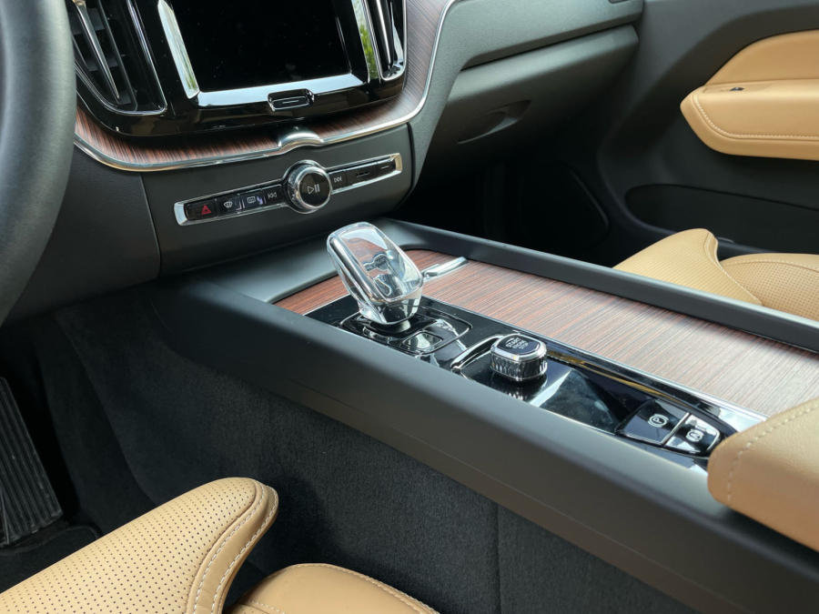 Test: Volvo XC60 Recharge – skandinavska škola FOTO