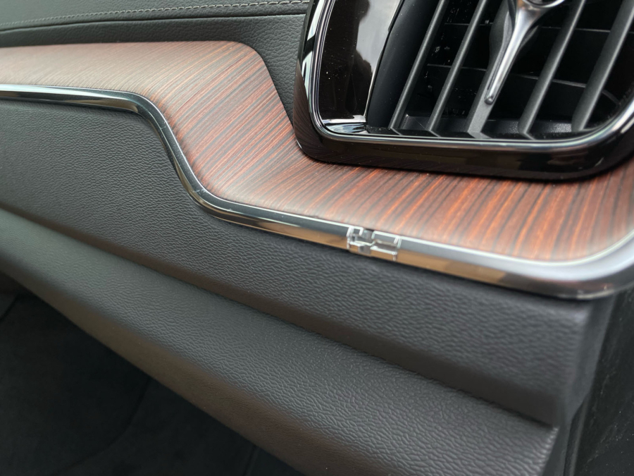 Test: Volvo XC60 Recharge – skandinavska škola FOTO