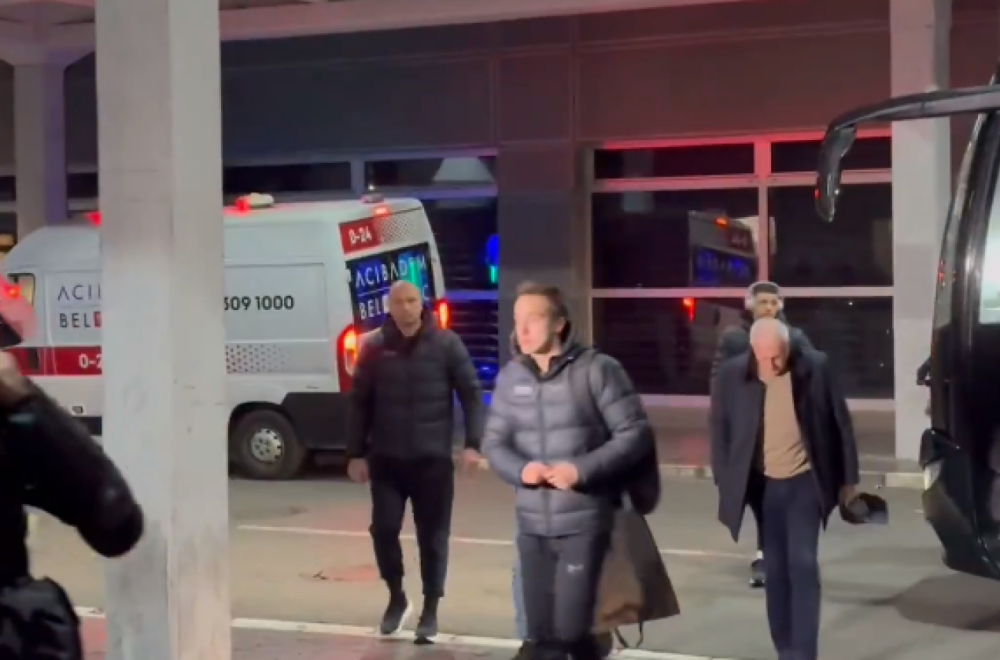 Crveno i crno-beli došli na veliki derbi VIDEO