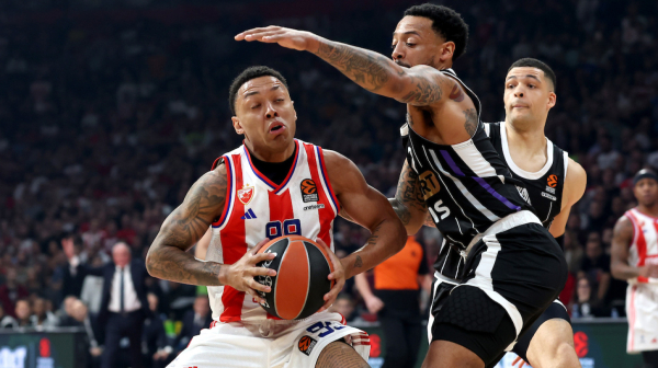 Jago: "Nisam čuo 'grobare'" VIDEO