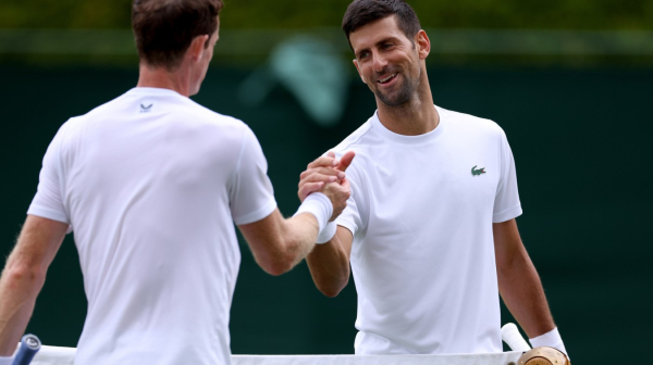 Đoković je u tenisu – sa obe noge!