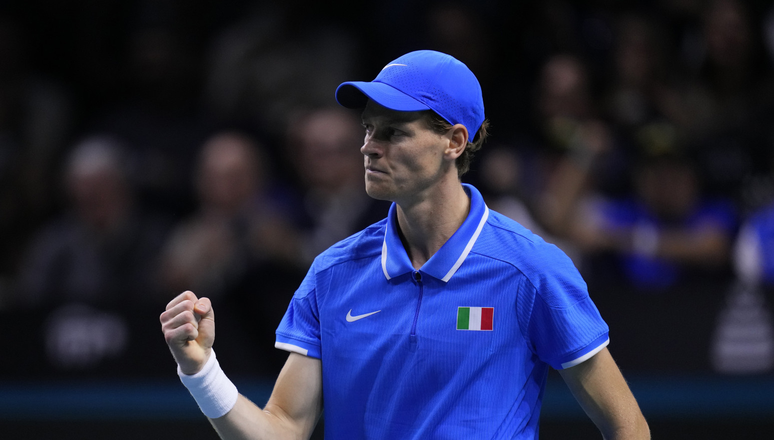 Tenis, to je Italija – Siner ne može da izgubi, furiozno odbranjen Dejvis kup! VIDEO