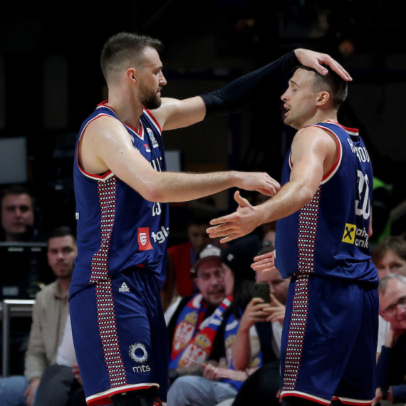 Srbija razbila Dance za Evrobasket; "Bogdan odmah čestitao"; "Sezona u Evropi teža nego NBA"