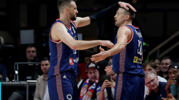 Srbija razbila Dance za Evrobasket; "Bogdan odmah čestitao"; "Sezona u Evropi teža nego NBA"