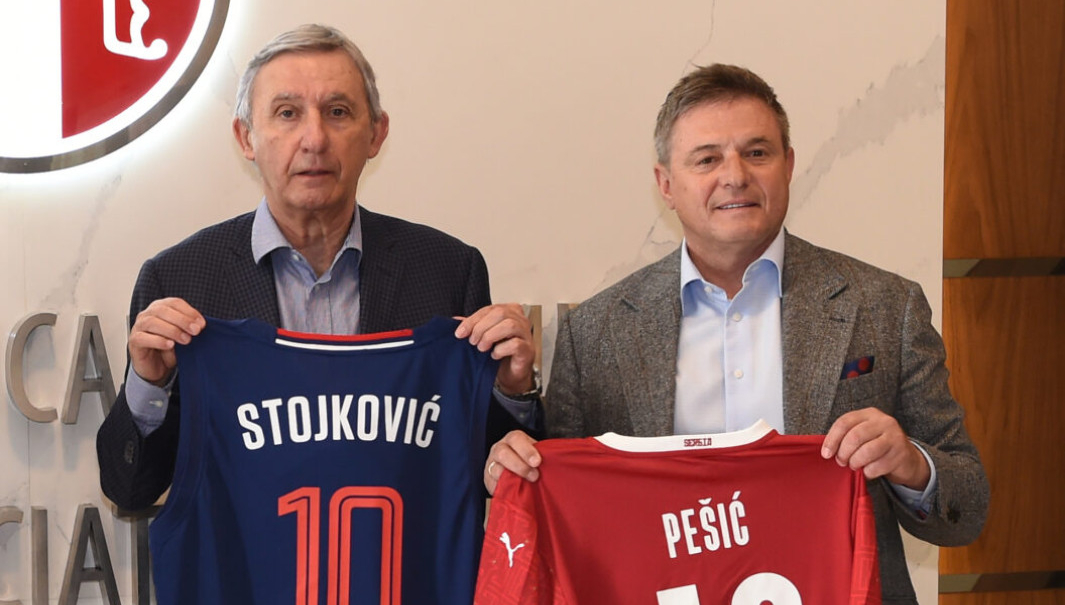 Piksi pisao Kariju: "Poštovani kolega Pešiću..."