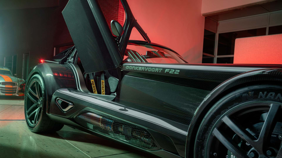 Kakav auto, strašan auto: Ime mu asocira na borbeni avion FOTO