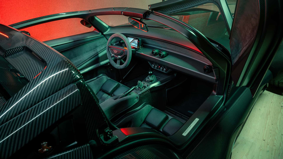 Kakav auto, strašan auto: Ime mu asocira na borbeni avion FOTO