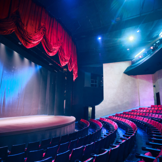 Zrenjaninsko pozorište dobija modernu scenu: Rekonstrukcija najstarije sale u Srbiji