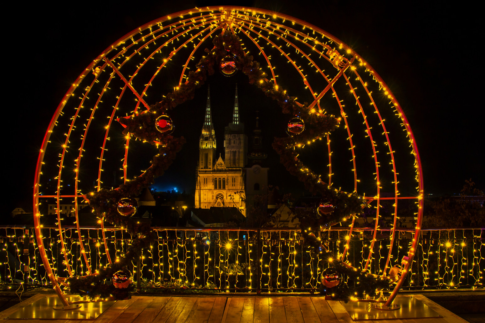Najjeftiniji praznični market: Blizu Srbije, evo koliko vam novca treba