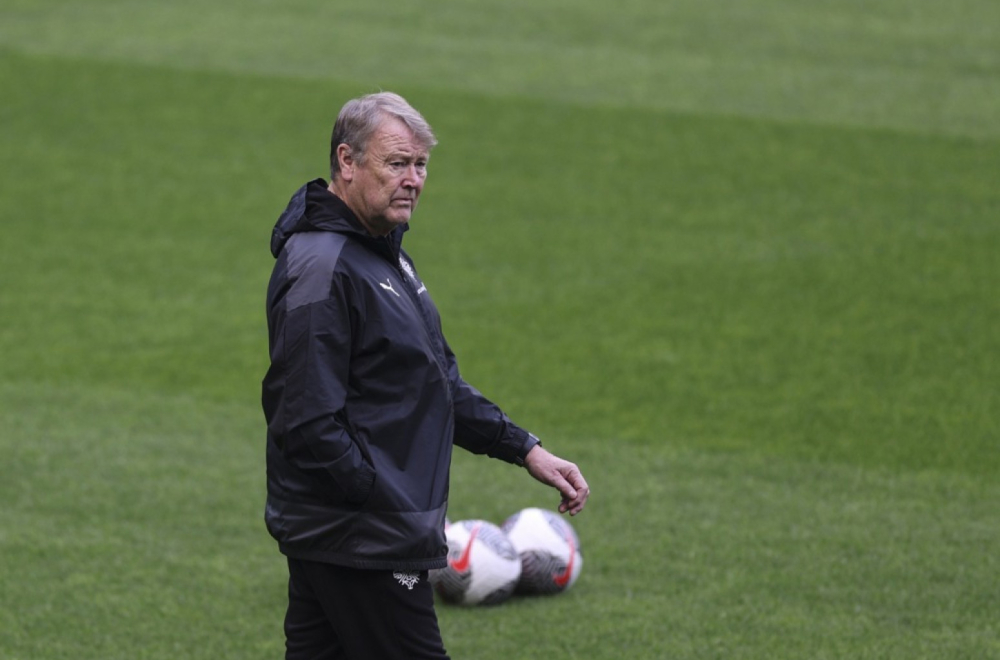 Podneo ostavku i otišao u penziju