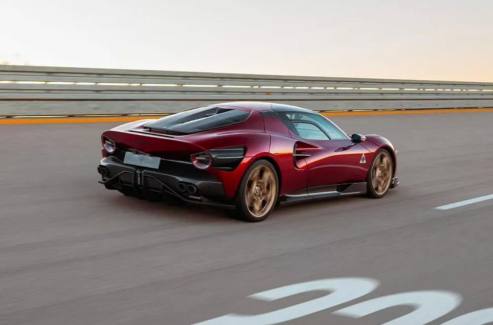 Alfa se dokazala na stazi: Stradale ide do 333 km/h! VIDEO