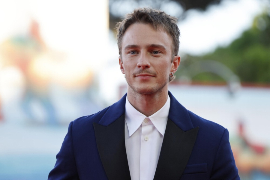 On je novi Bred Pit? FOTO