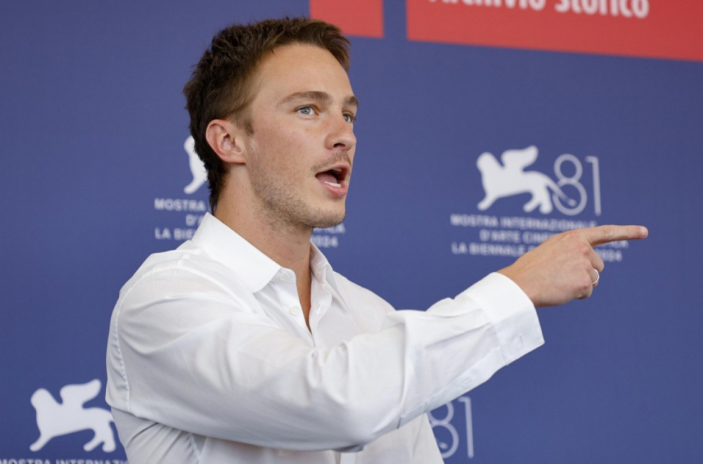 On je novi Bred Pit? FOTO