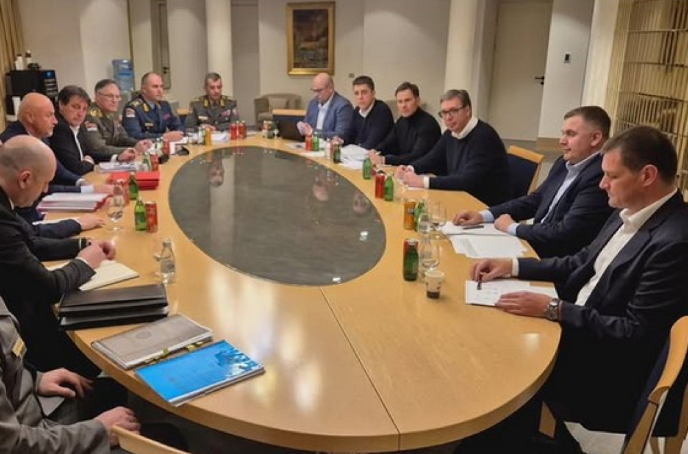 Vučić met with the military leadership of Serbia: He sent a strong message PHOTO