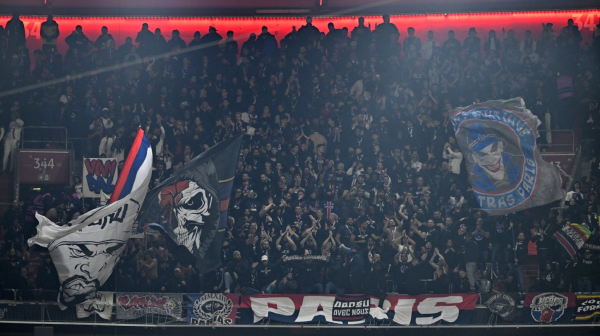 "Od**bi, plutokrato; Fudbal to sam ja?" FOTO