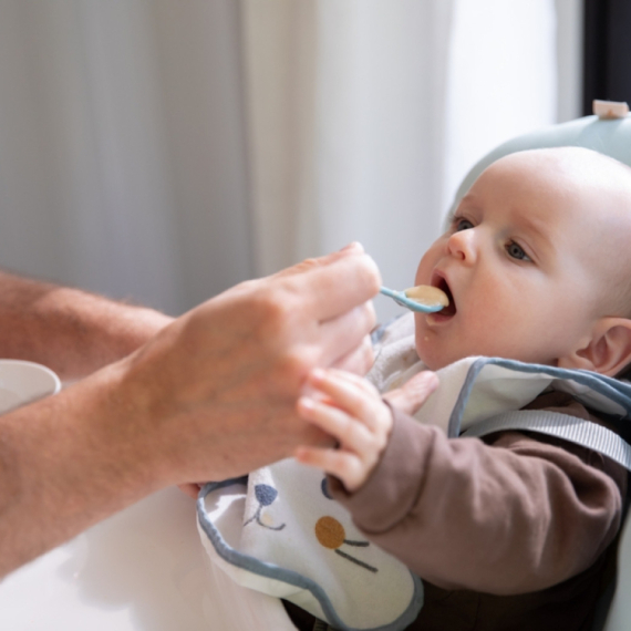 Nova studija otkriva: Rano uvođenje kikirikija u ishranu beba smanjuje alergiju