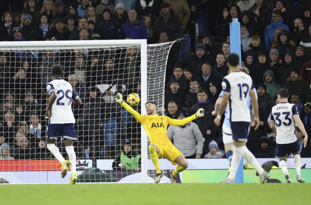 Golman Totenhem ide na višemesečnu pauzu