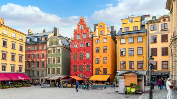 "Venecija Severa" osvaja na prvi pogled: Grad na 14 ostrva opija svojom lepotom VIDEO