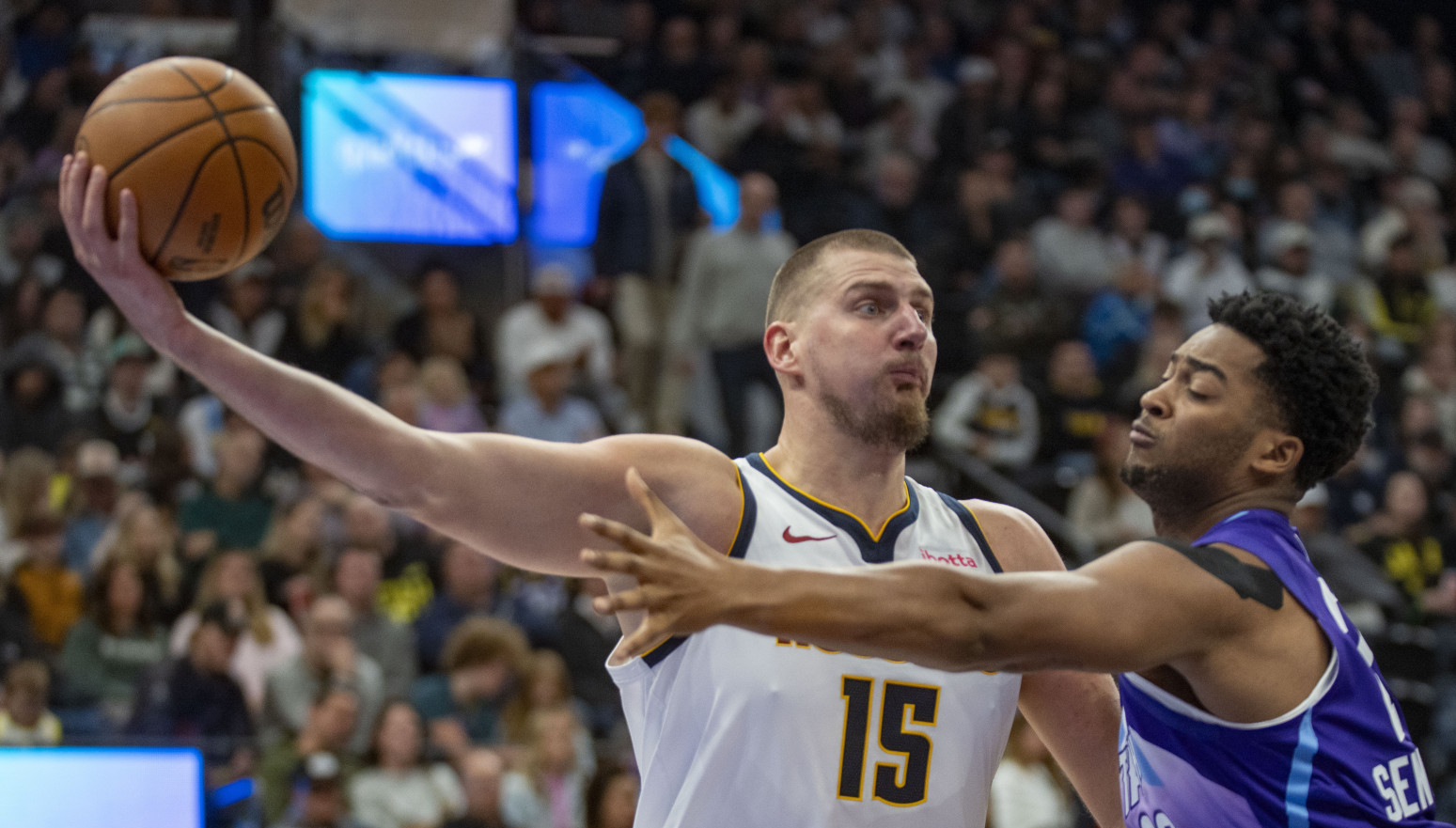 Jokić lagano ubacio 30, ali nije stigao legendu VIDEO