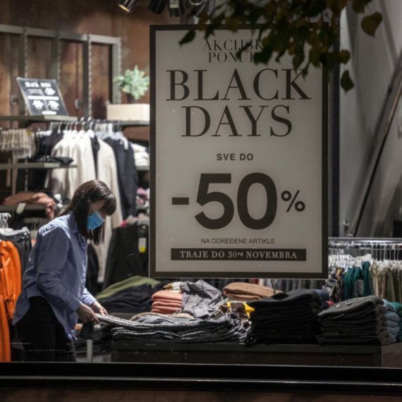 Sutra je "Crni petak": Najavljeni popusti veći i od 50 odsto