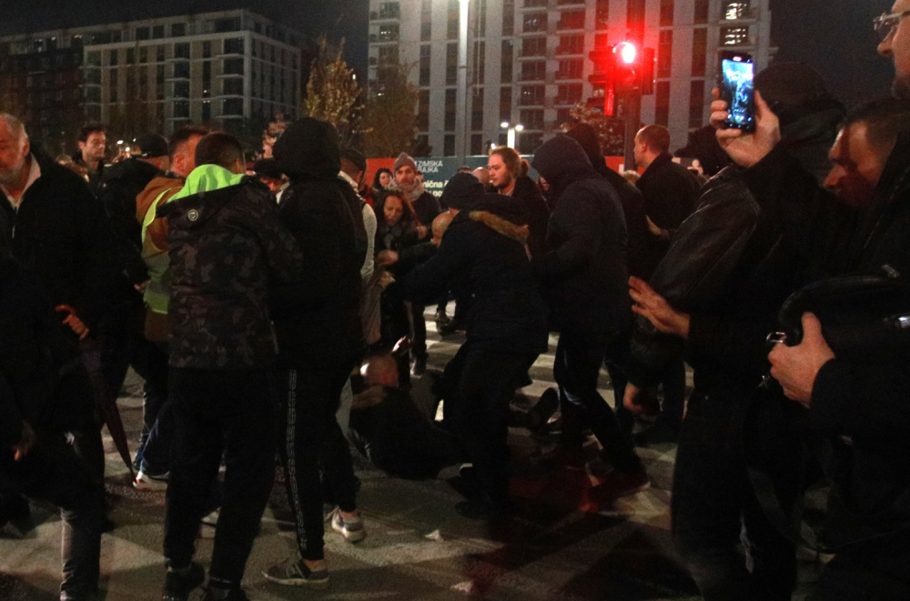 Opozicija na blokadama napala dete sa autizmom VIDEO