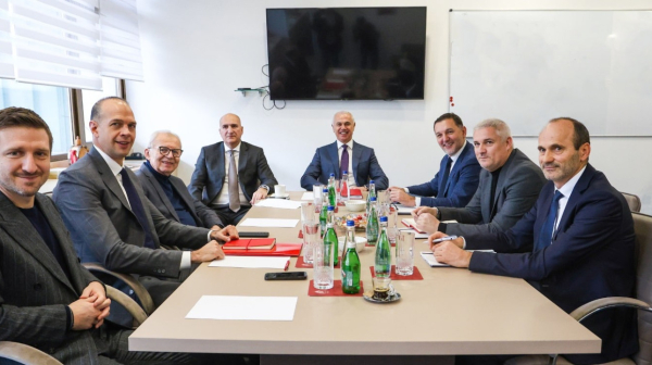 Čelnici FSS posetili "večite" – ovo su bile teme razgovora FOTO