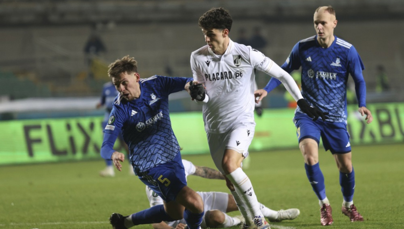 Hrvat obradovao Almati – Gimaraeš se izvukao