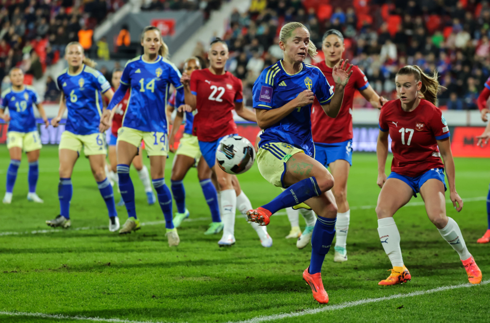 Srbija izdržala 54 minuta – Švedska na korak od EURO