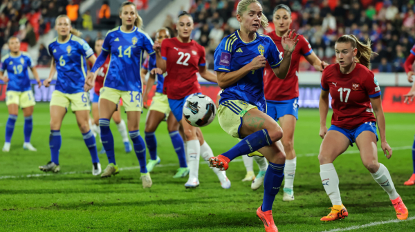 Srbija izdržala 54 minuta – Švedska na korak od EURO